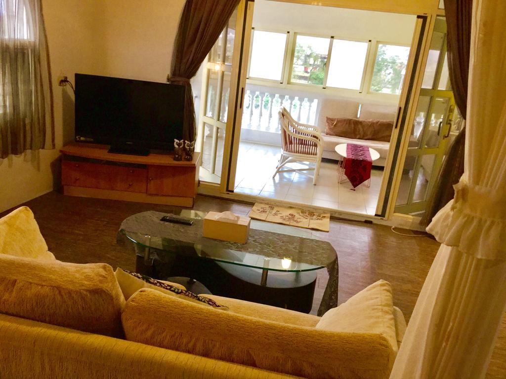 Sunny Villa Homestay Wujie Εξωτερικό φωτογραφία